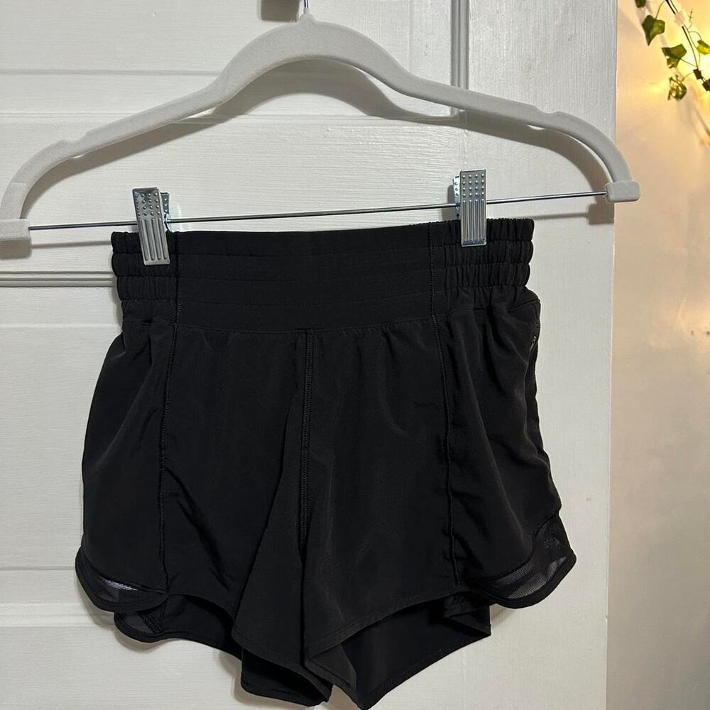 Lululemon black hotty hot shorts